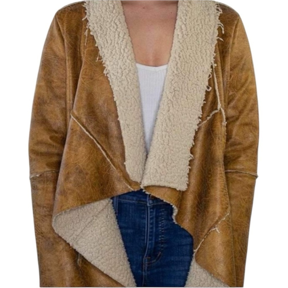 Hot & Delicious Vegan leather Faux Shearling Waterfall Vest Size Small